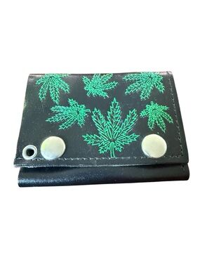 Vintage Marijuana Leaf Weed Ganja Black Green Leather Trifold Wallet Made in USA